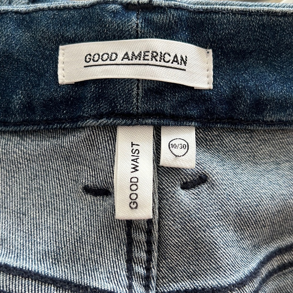 High waisted stretchy good American jeans